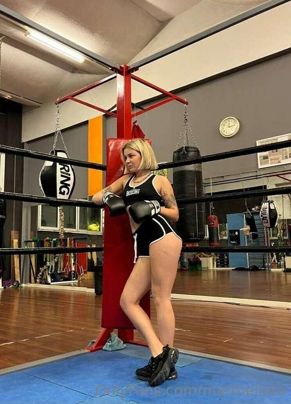 if you want the whole set (8 photos), leave me a tip of 5 eu..