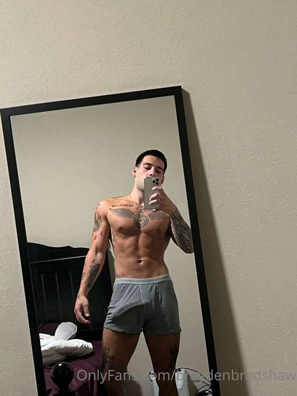 😈
