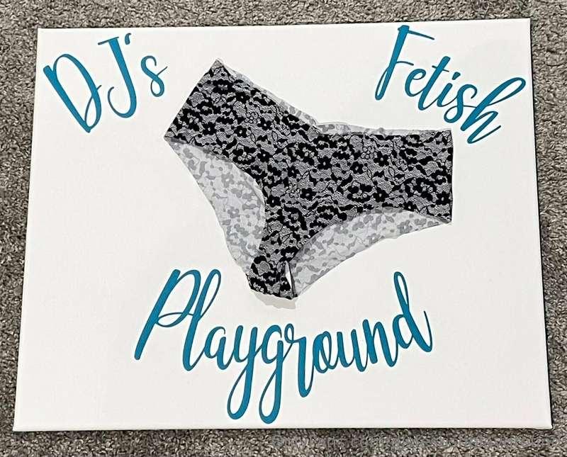 djsfetishplayground image #32