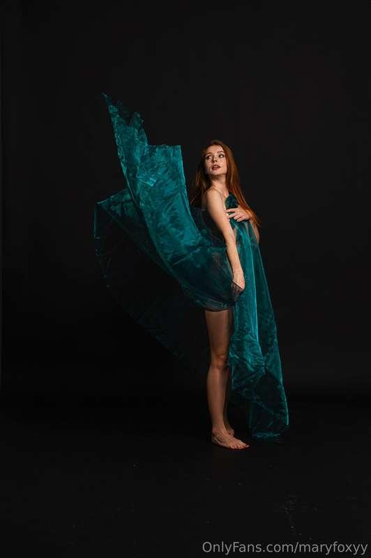 This shoot was born from one very clear feeling: I want to b..