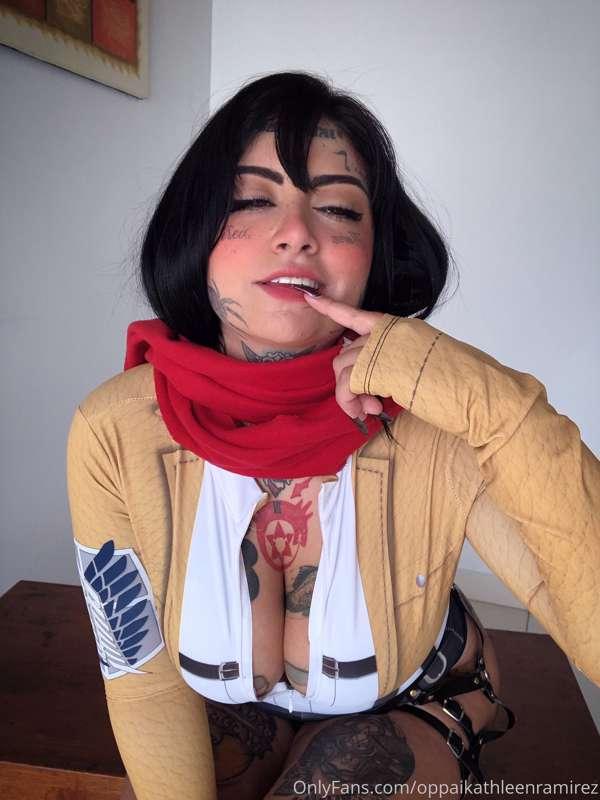 🌱ATTACK ON TITAN 🌱
CONTENIDO EXCLUSIVO 
15 fotos 3 videos ✨
..