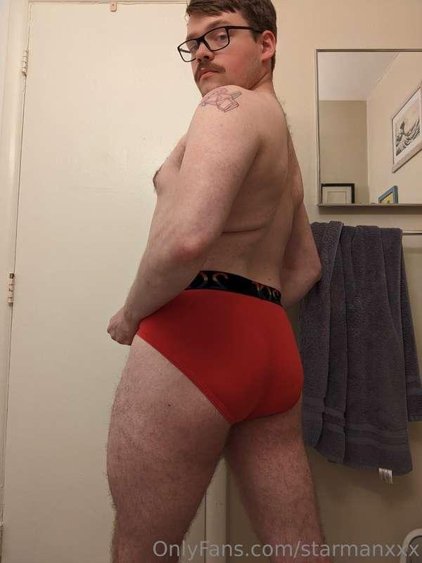Happy humpday 🍑💖