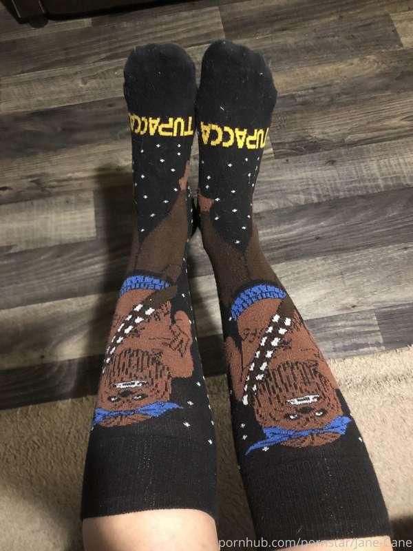 How stinkin cute are these socks!