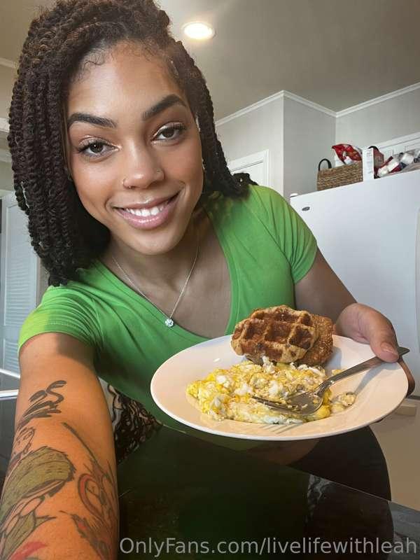 Has anyone tried these morning star chik’n and waffles break..