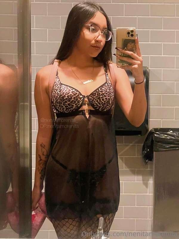 This is what I wore for my second day…I felt so sexy and fli..