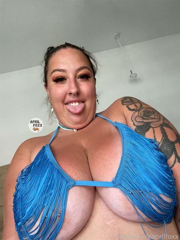 have you seen my tongue in action? 👅 #custom #squirt #sexy #pussy #dildo #bigass #outdoor #fetish #blowjobs 