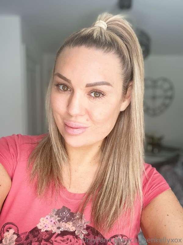 carmenkellyxox main image