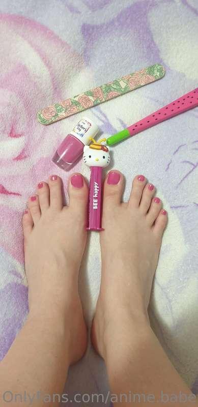 What do you think about my toes? Are they cute? Or weird? Or..
