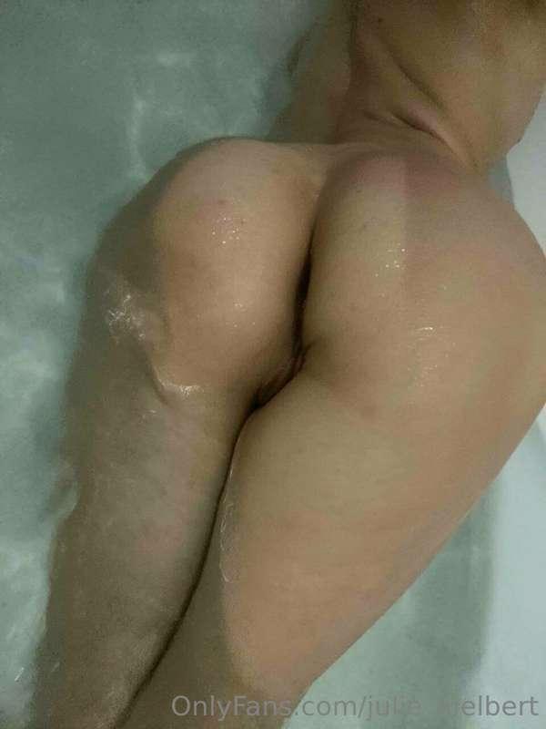 When I try to dive in a swimming pool, my ass tries to come ..