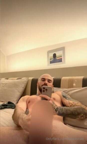 What's better than edging in a hotel room for an hour til u ..