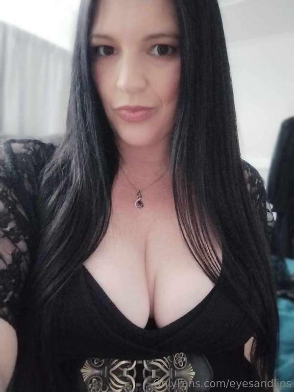 Happy hump day 😘🥰