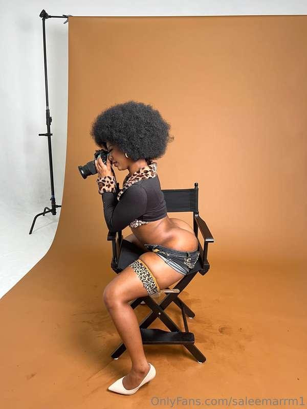 Shooting 🥵 would you be bricked up as the cameraman? 