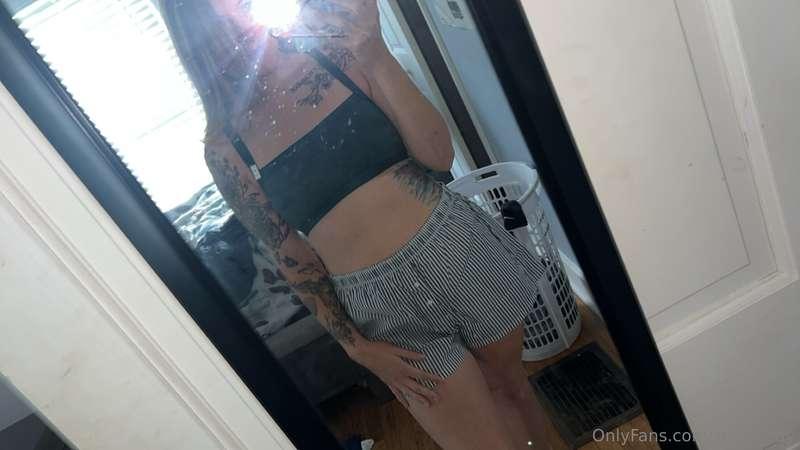 Hmmm maybe I should make some more content in this fit 😍