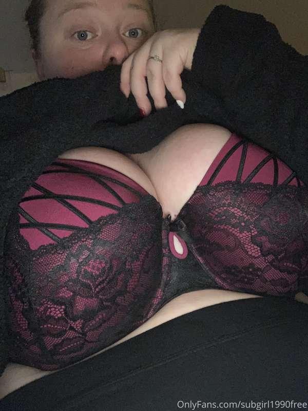 Cute bra kind of day. What are your plans for today?