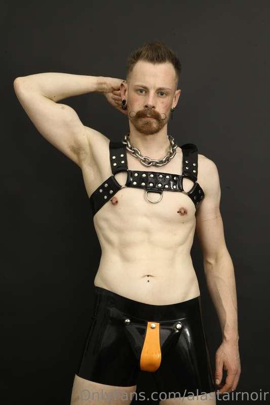 alastairnoir image #13