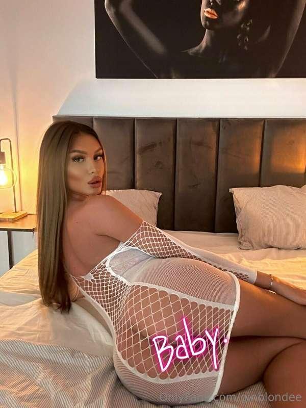 My friend @julietaylorᅠᅠ  is waiting for you, she will do an..