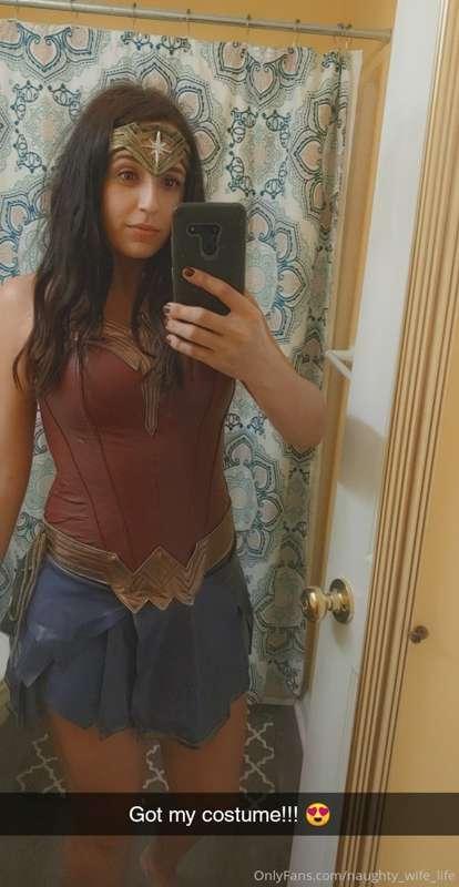 Going to be Wonder Woman this year. 🤘🏼🎃👻