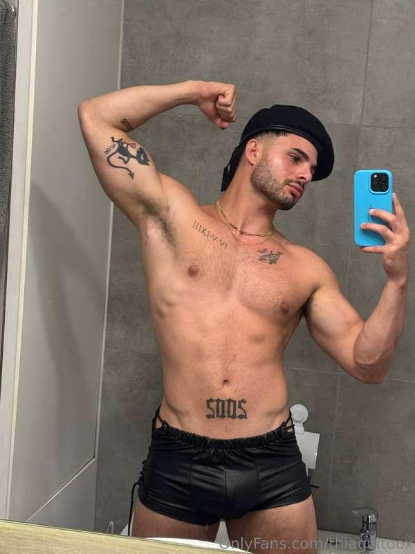 Alguien disponible? 🔥