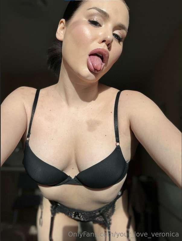 🎀FREE SUBSCRIPTION🎀
She is waiting for you👉🔥@lincy_cake🔥
Thi..