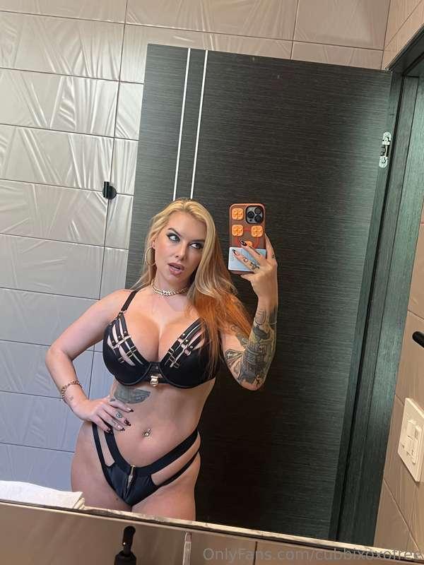 It's CUBTOBER!!! 🦇🦇🦇