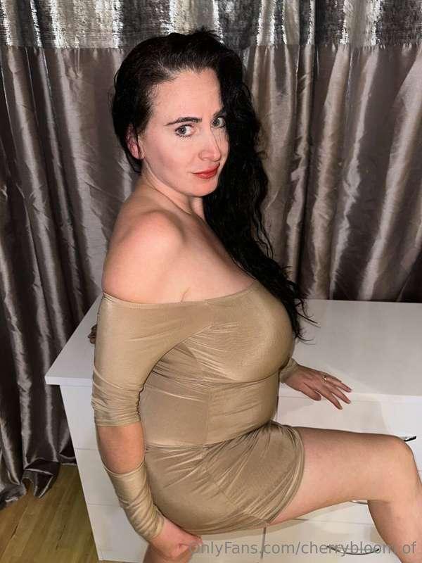 🤭🤭Feeling hot. Message me