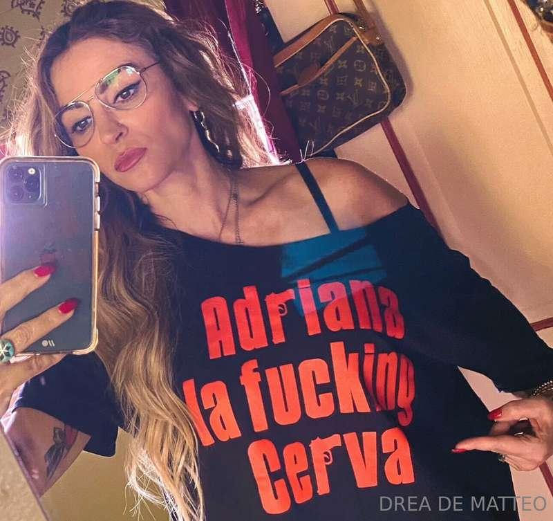 READ THE FCKIN SHIRT🙈