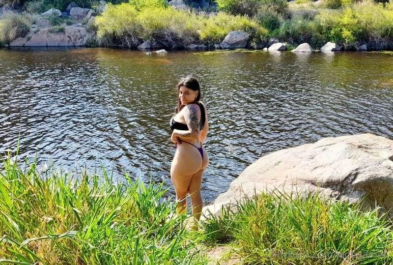 Surrounded by the beauty of nature⛰️✨ I remain the centre of..