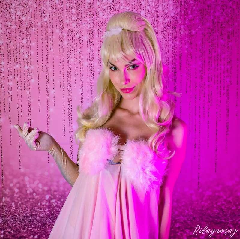 Oh Behave ~ FemmeBot Photos!