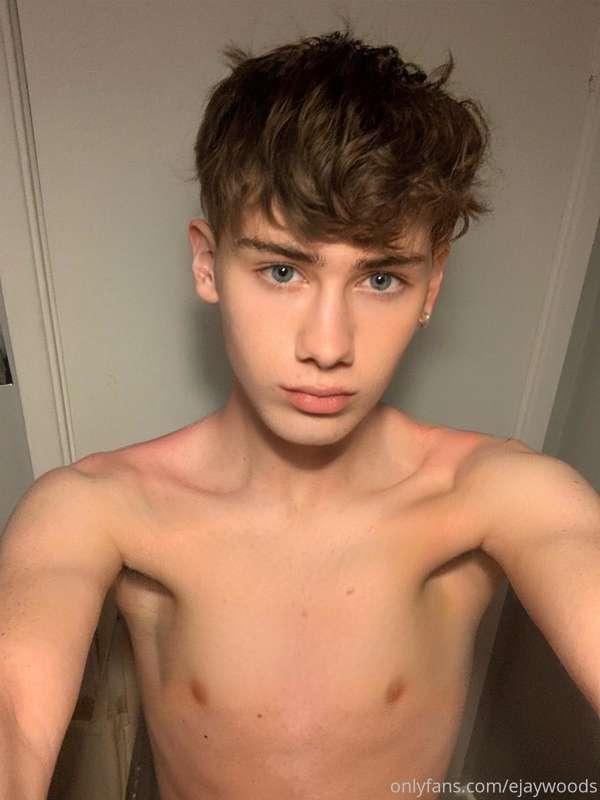 The boy ⏭️ His dick. What do you prefer? 

**send a tip, get..