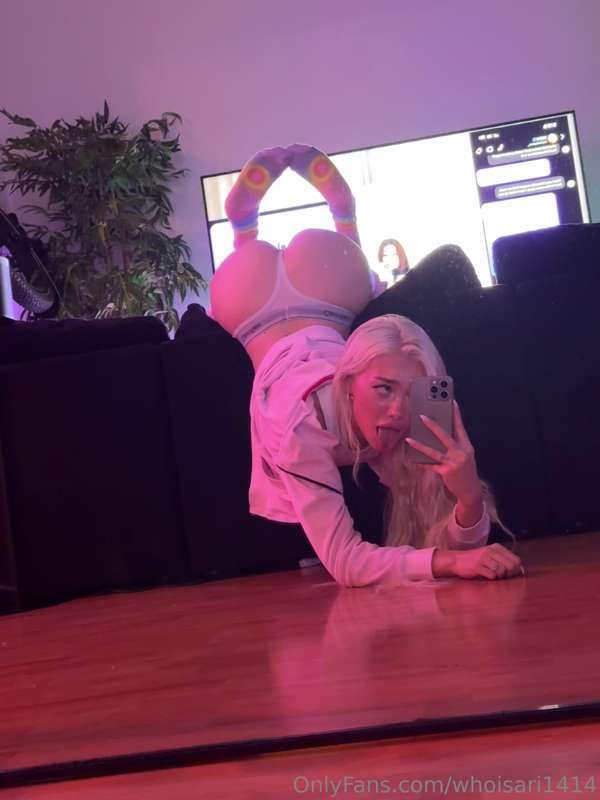 r u thinking of fucking me in this position rn? 😇 
