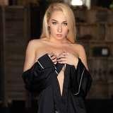 laraiza_free