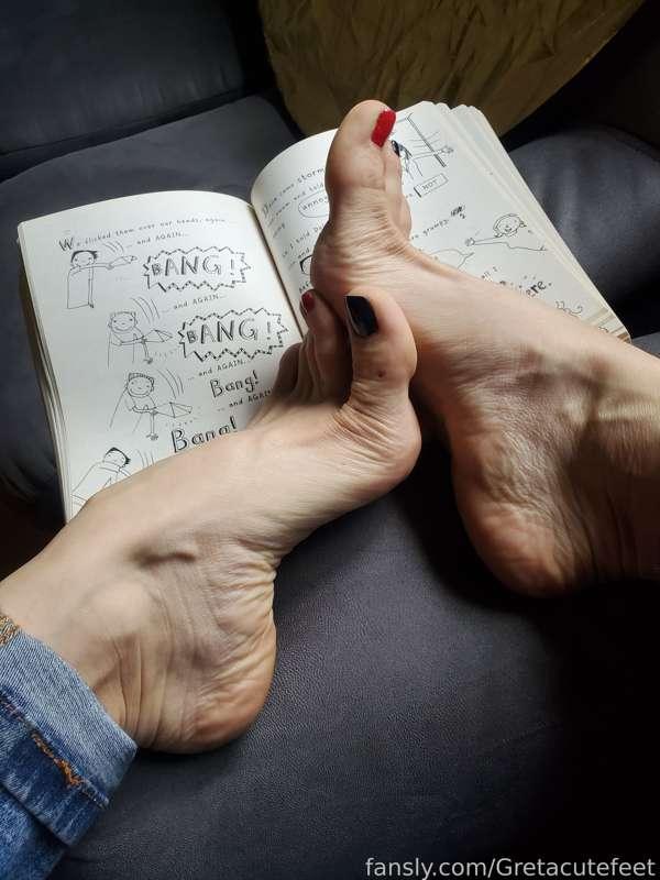 gretacutefeet image #3