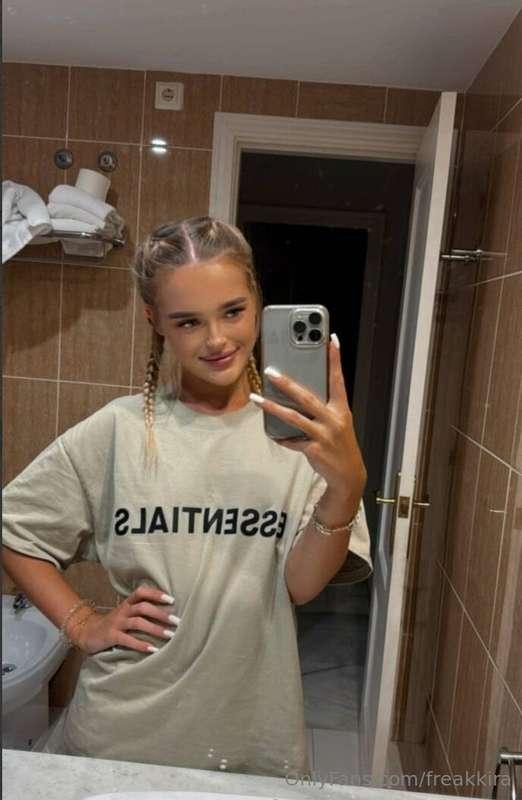# ❤️💕My pussy is already waiting for your cock🍆🤤 👉@emmapomel..