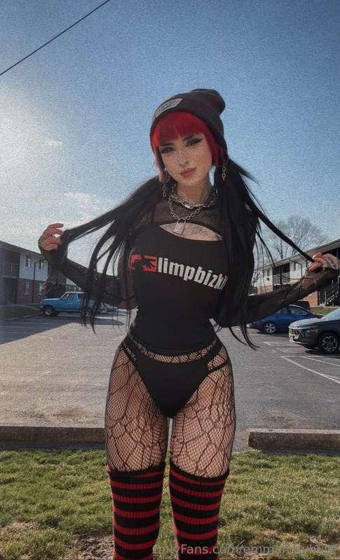 emmamaybyte image #2
