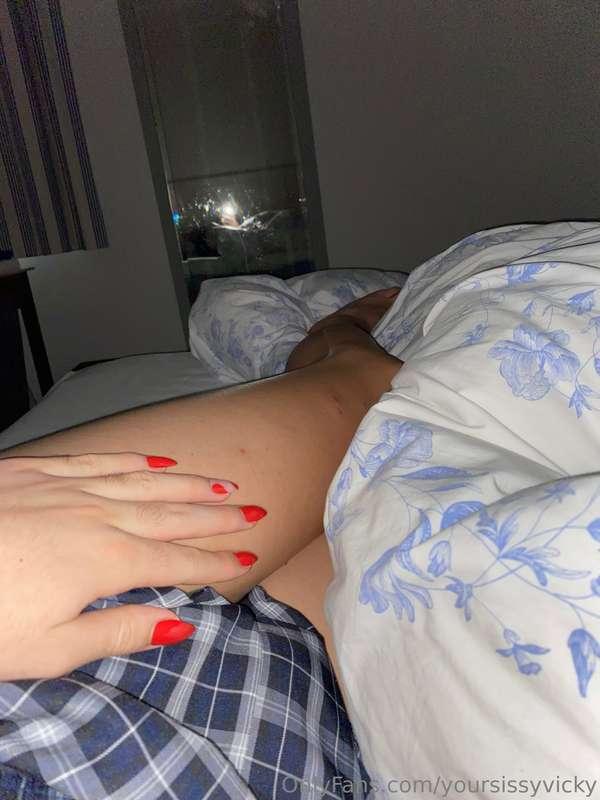 yoursissyvicky image #1