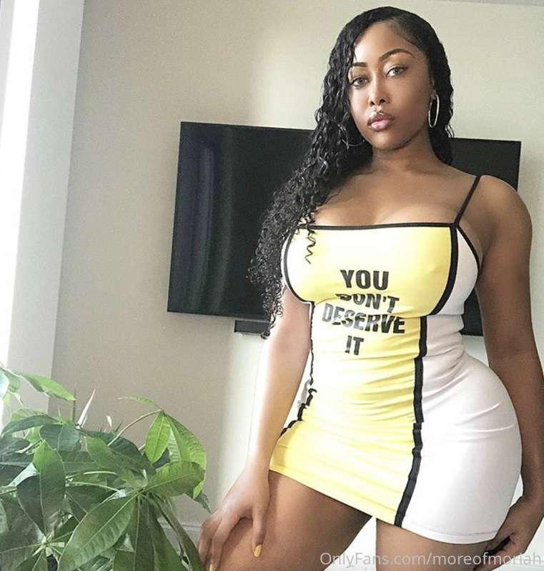 Do you think you deserve this pussy?😘 Leave a comment If yes..