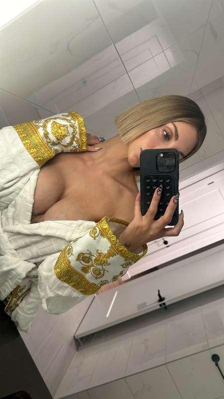 secretswithc image #0