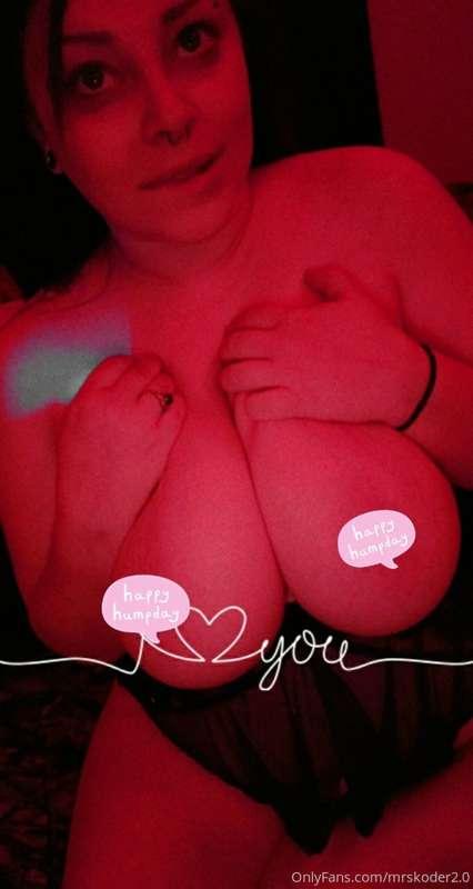 💋 if you want it all cum join my main account 😉  onlyfans.co..