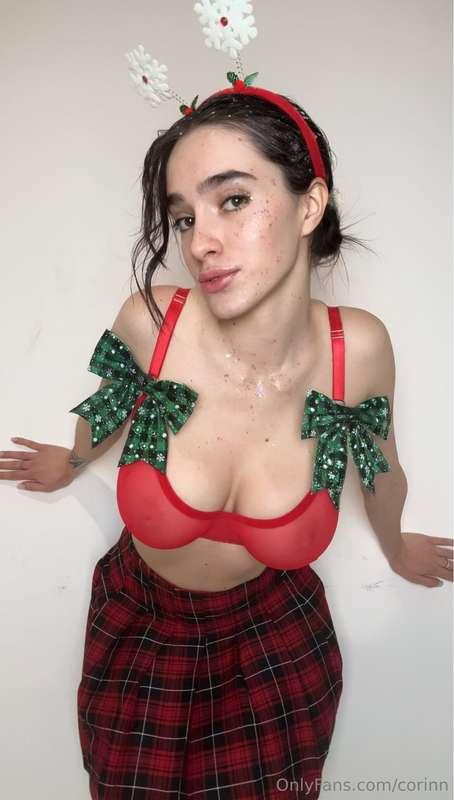 Would you like a girl like that? 💋