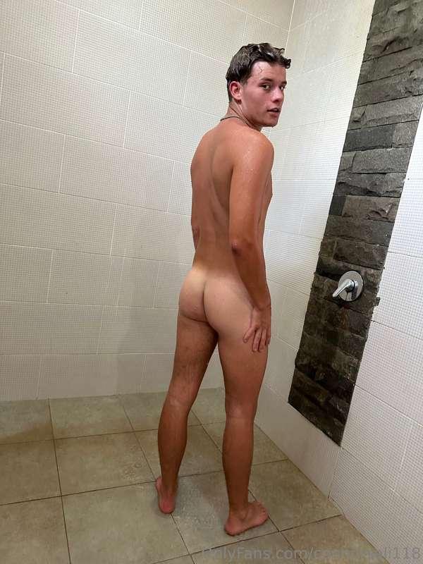 😜😜