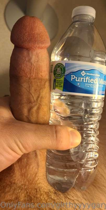 Thirsty anyone?🥵💦🍆