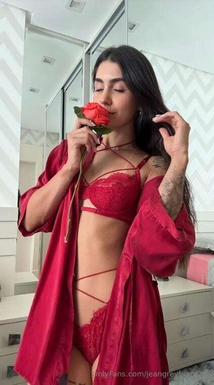 undress me with your smile 🥰