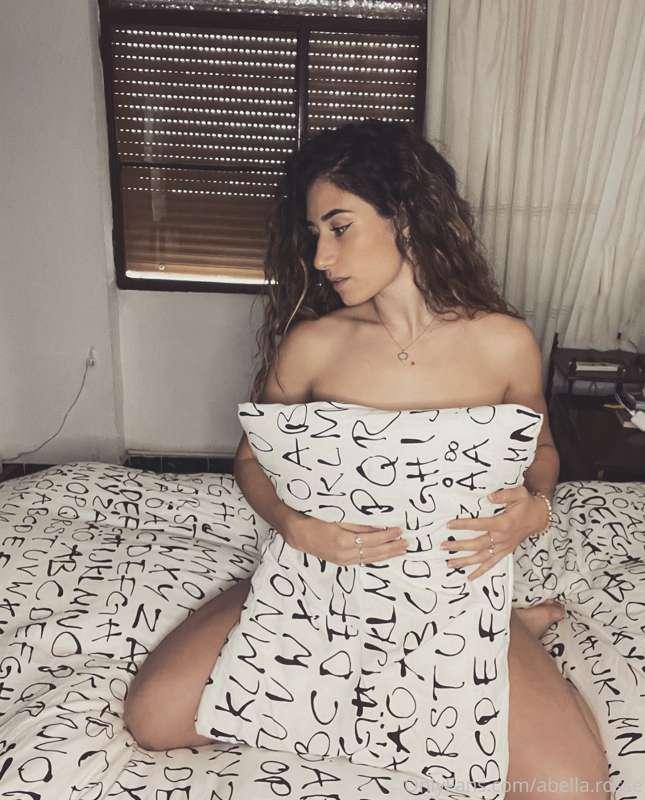 me quito la almohada? 🙈🔥
