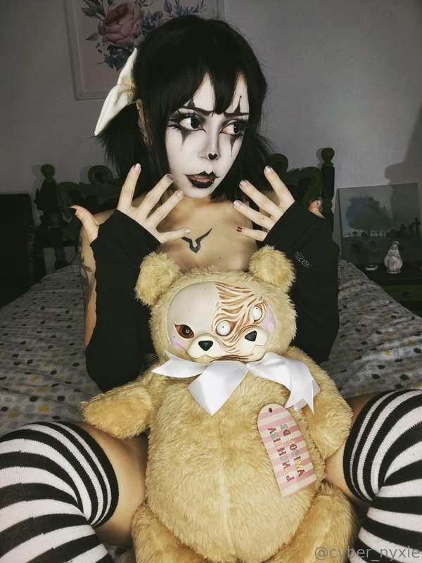 cyber_nyxie image #3