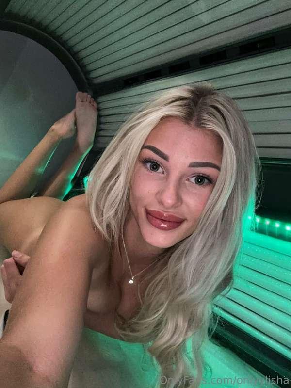 👙🧴