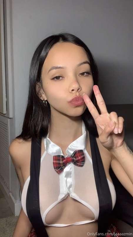 I took a hit of the bong before this:)🙄🥰