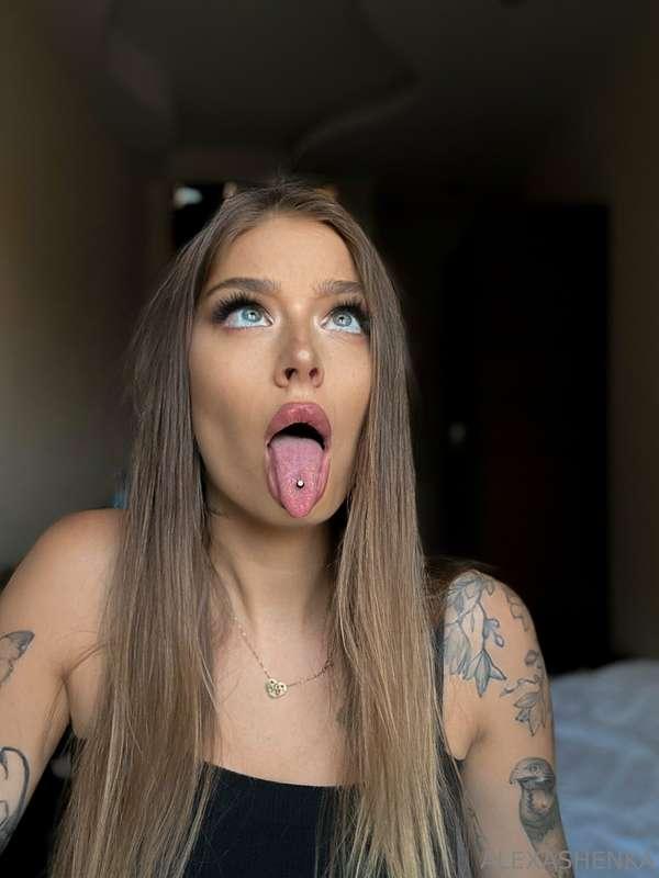 I like feeling it on my tongue🥵