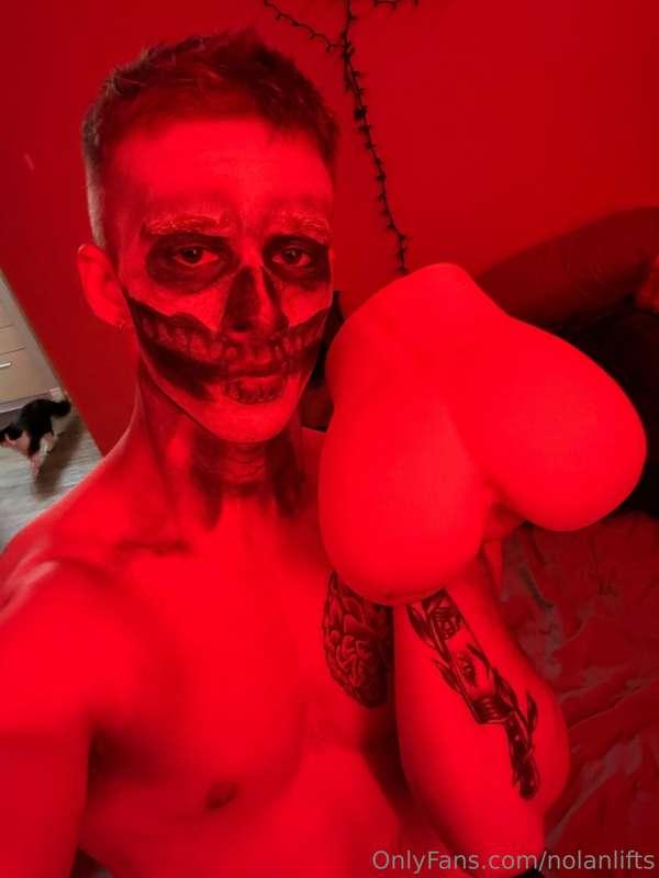 I JUST CAME IN THIS.SKELETON FUCK (3 min) - $50 TIP OR MESSA..