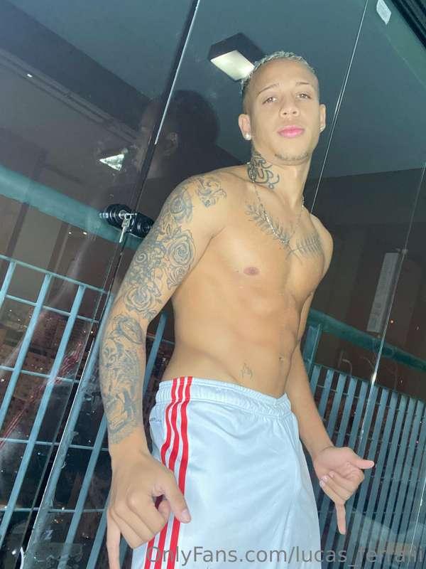 @lucas_ferraiii