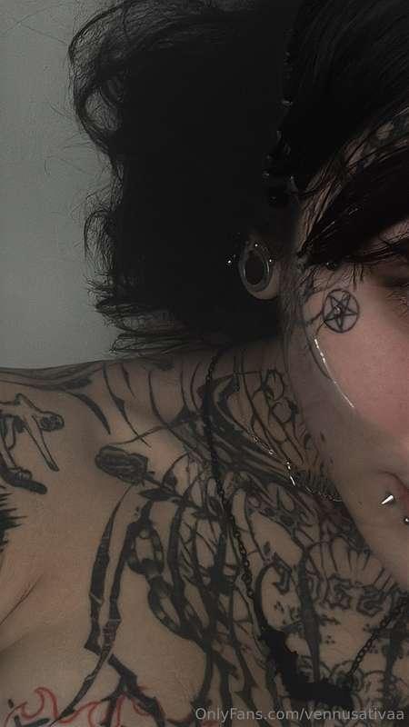 Dark, dirty, and made to be worshipped 🔥